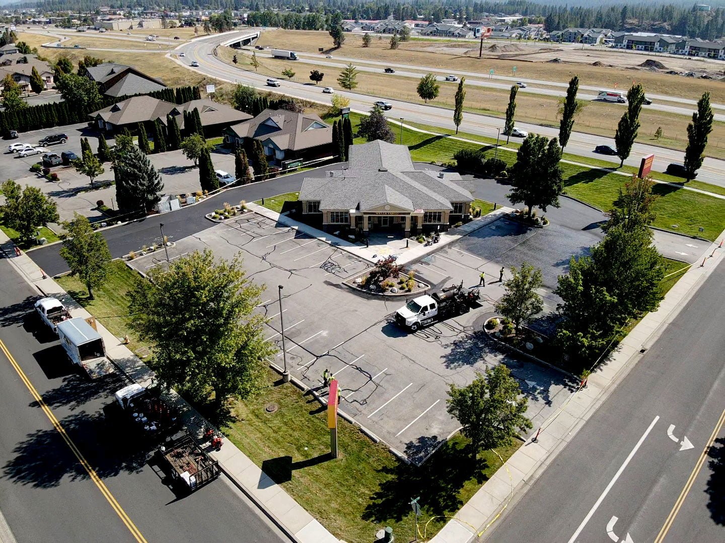 Resurfacing vs. Replacing Parking Lot Asphalt: Which Is Right for You?